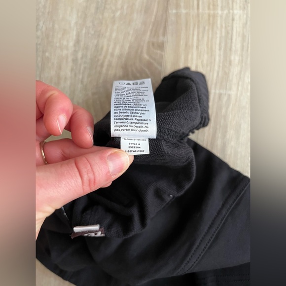 NWT Tea Collection Boys Playwear Pants Jet Black French Terry Cotton - Size 2T - Picture 7 of 9